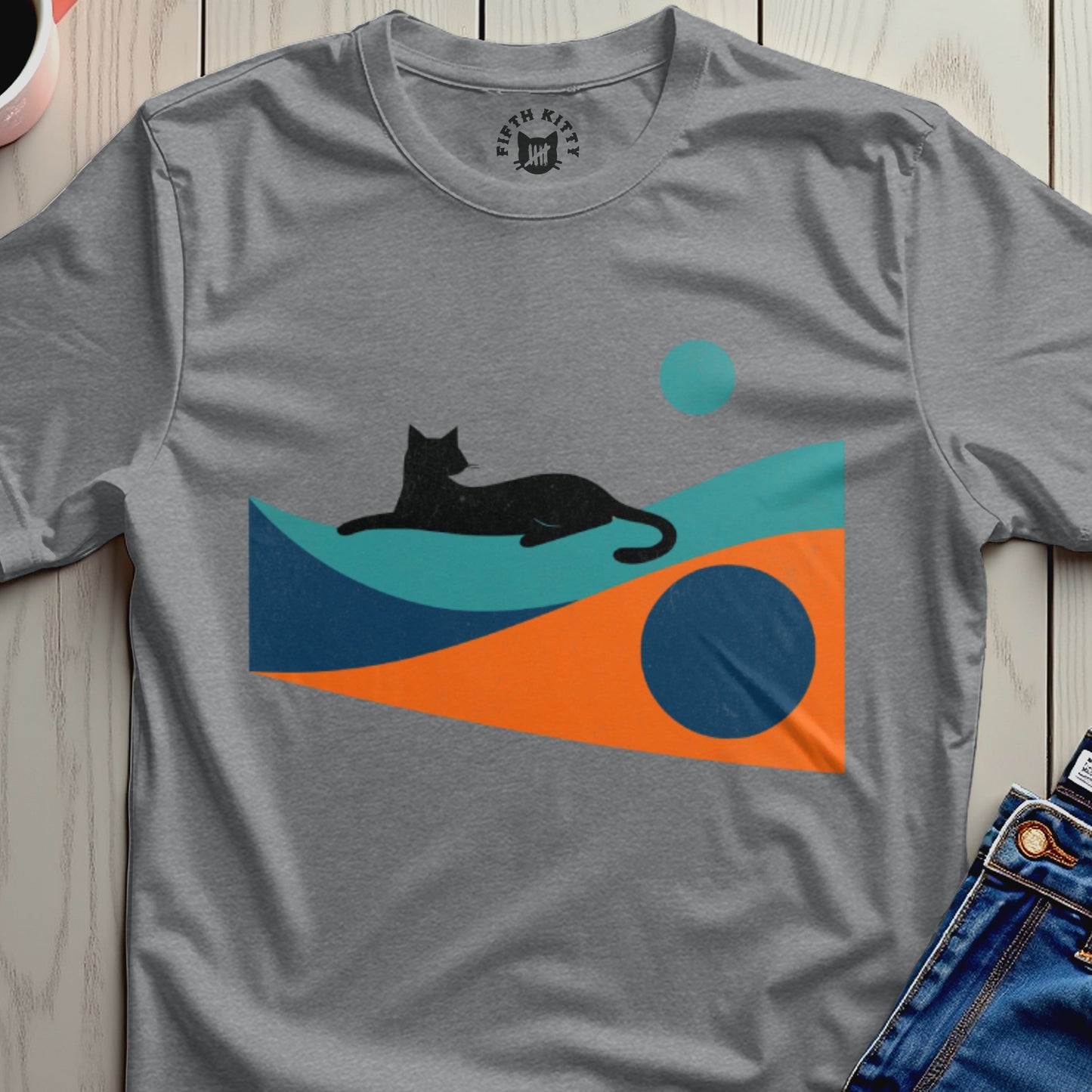 Abstract Cat Design Graphic Tee with Geometric Shapes