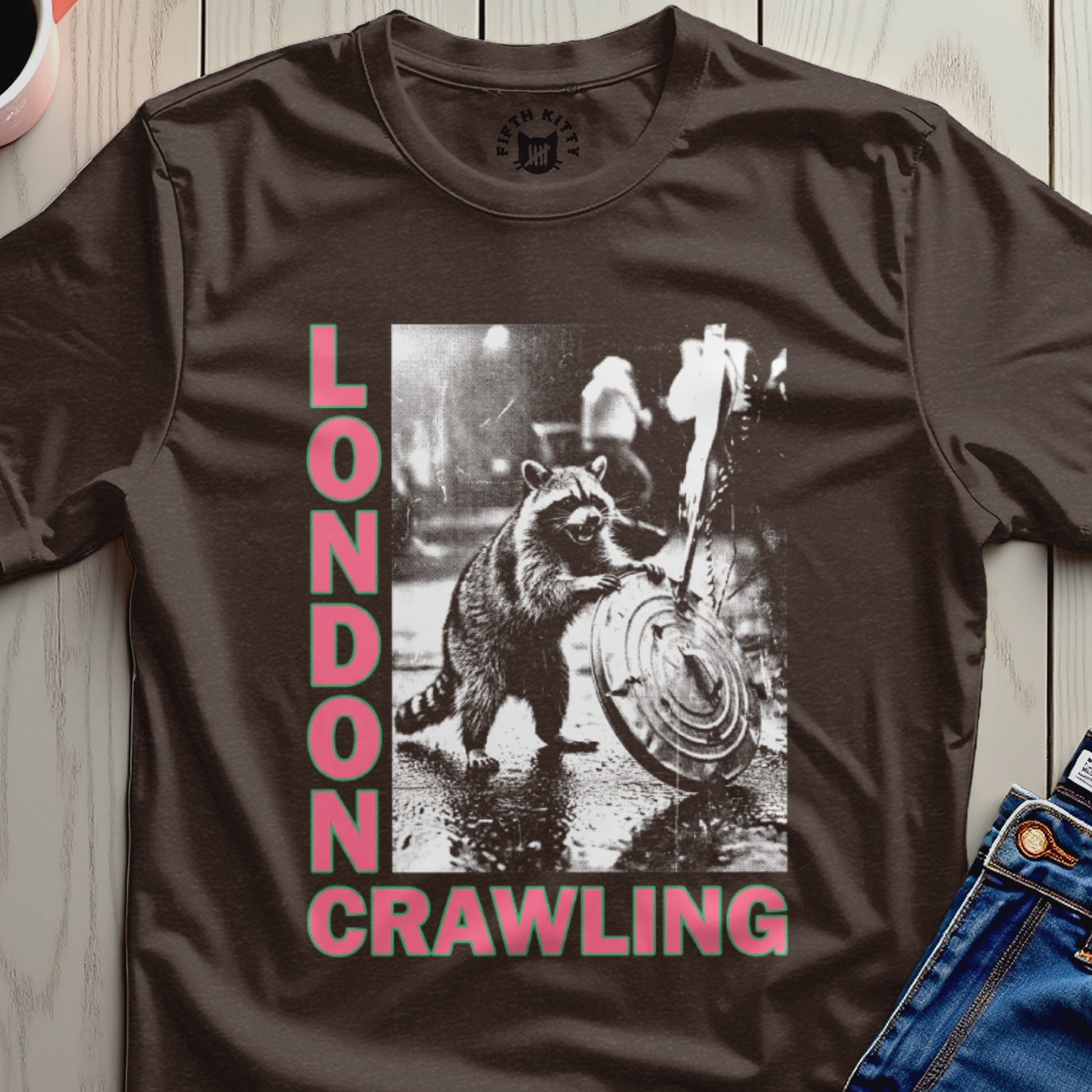 London Crawling Raccoon Print Shirt Vintage Style