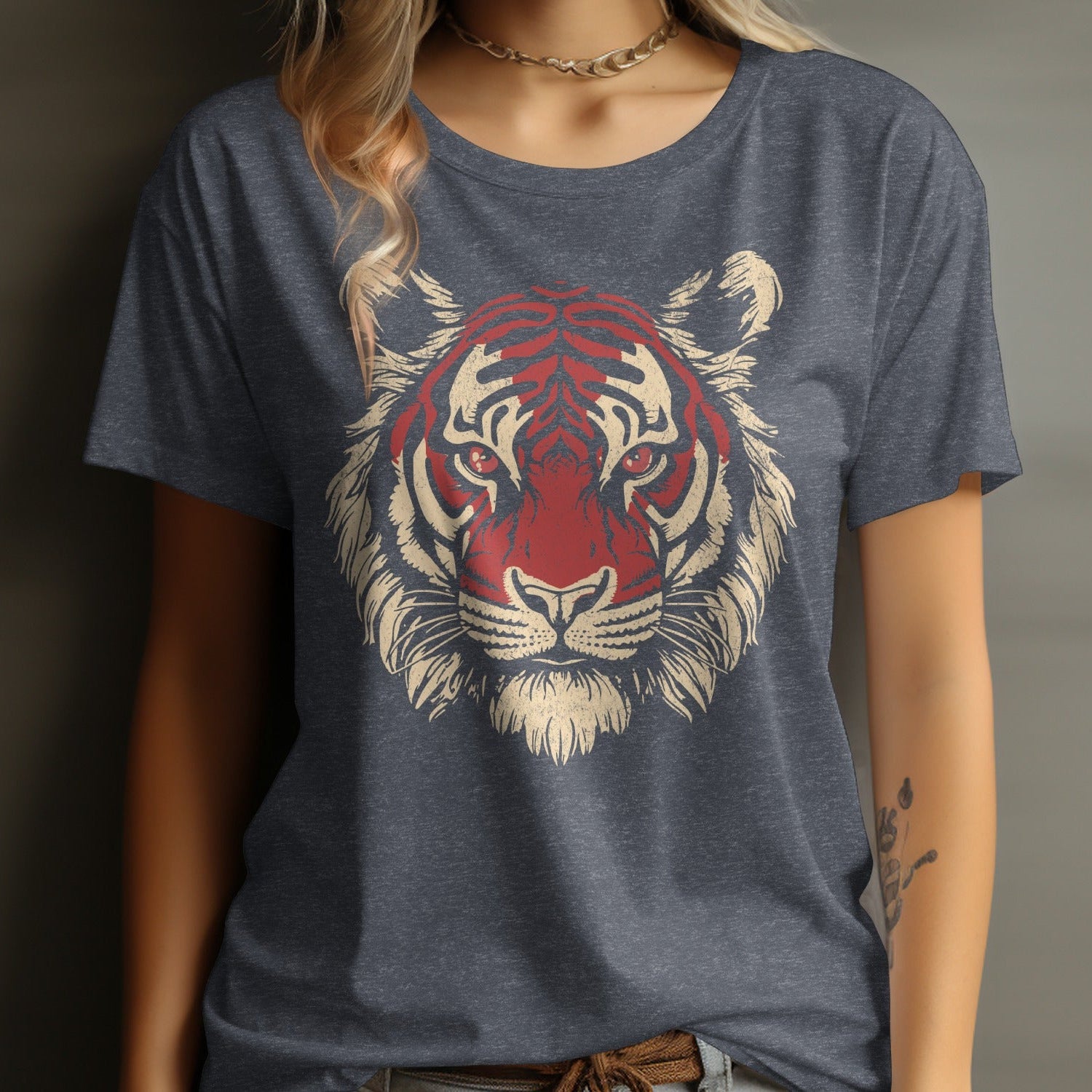 Bold Graphic Tiger Print Short Sleeve T-Shirt product